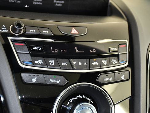 Certified 2025 Acura RDX SH-AWD image 28