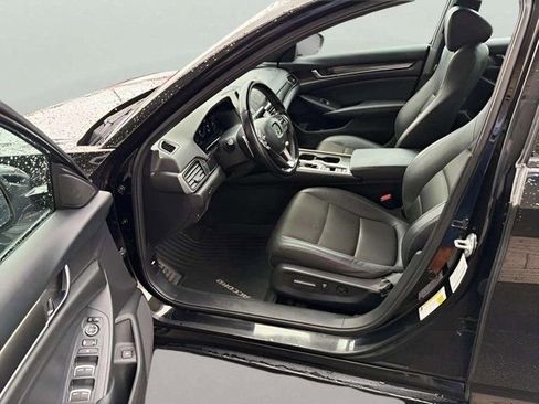 Used 2022 Honda Accord Sport image 6