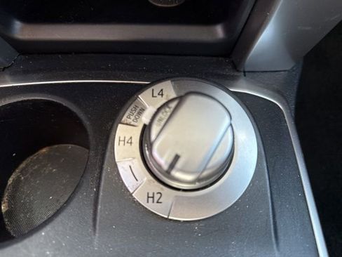 Used 2018 Toyota 4Runner SR5 image 15