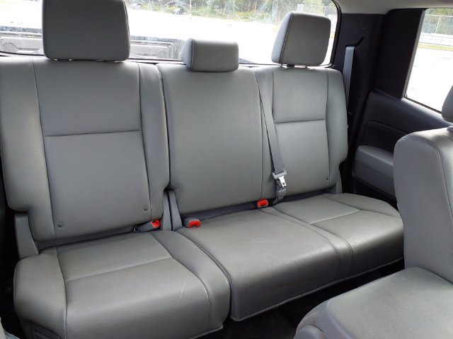 Used 2013 Toyota Tundra 4x4 Double Cab w/ Tow Pkg image 21