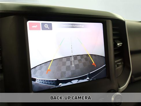 Used 2022 RAM 1500 Big Horn AWD/4WD image 9