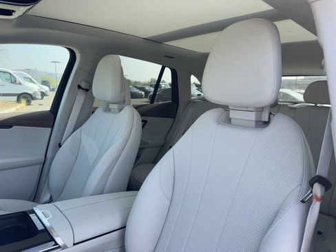 New 2026 Mercedes-Benz EQE 320+ SUV image 18