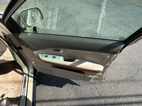 Used 2005 Lexus RX 330 AWD image 32