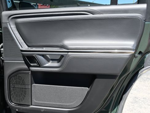Used 2023 Rivian R1S Adventure AWD/4WD image 33