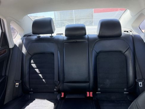 Used 2013 Volkswagen Passat TDI SEL Premium FWD image 13