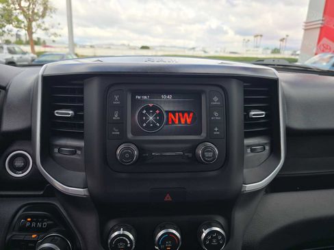 Used 2024 RAM 1500 Big Horn AWD/4WD image 28