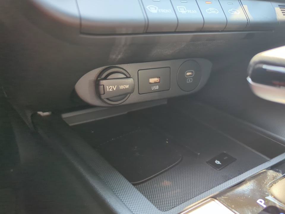 Certified 2025 Hyundai Elantra Sport FWD image 27