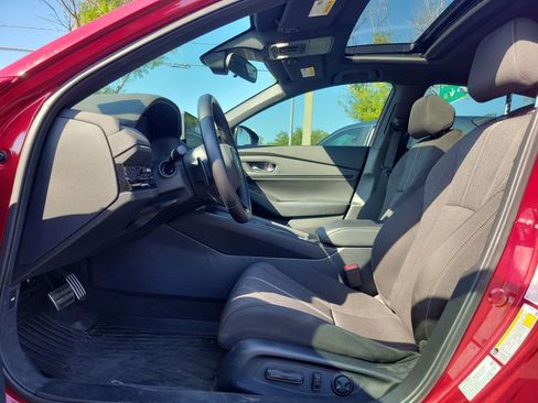 Used 2023 Honda Accord Sport image 18