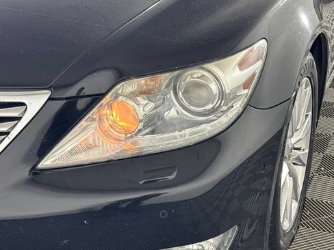 Used 2011 Lexus LS 460 AWD w/ Luxury Value Edition image 37