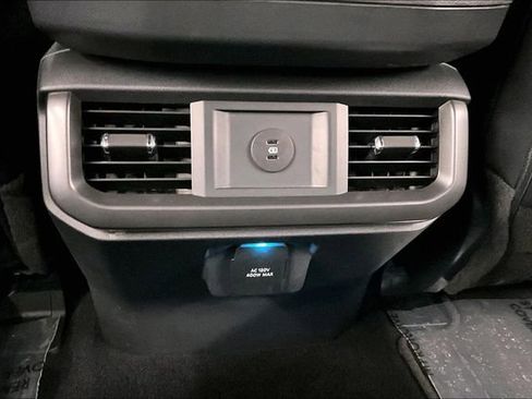Used 2025 Ford F150 Lariat AWD/4WD image 32