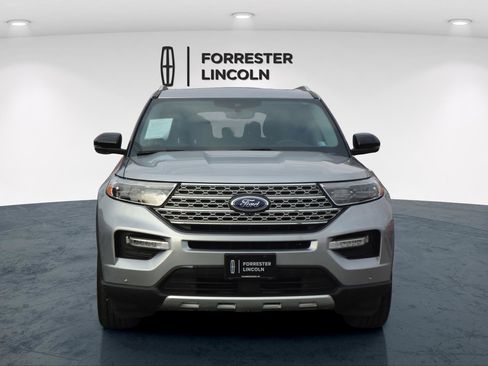 Used 2022 Ford Explorer Limited w/ Equipment Group 301A image 7