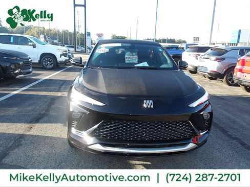 Certified 2024 Buick Envista Avenir image 2