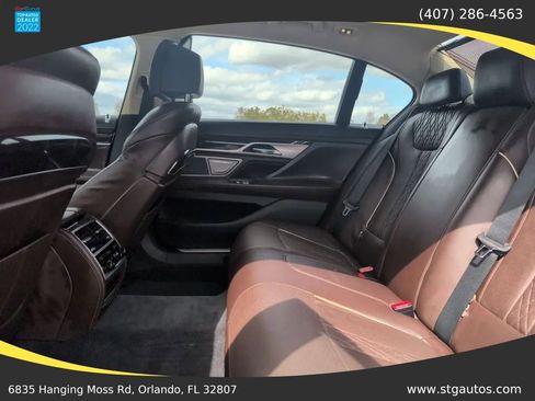 Used 2016 BMW 740i image 17