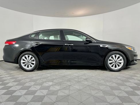 Used 2018 Kia Optima EX w/ Premium Package image 26