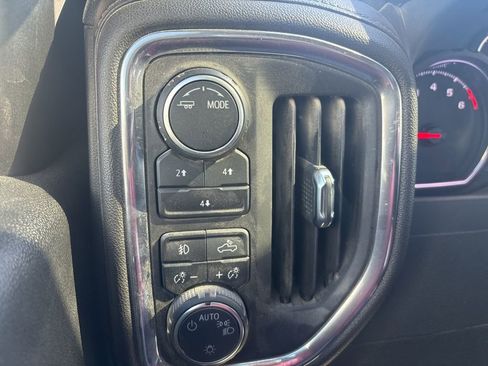 Used 2022 Chevrolet Silverado 2500 LT w/ Convenience Package image 12