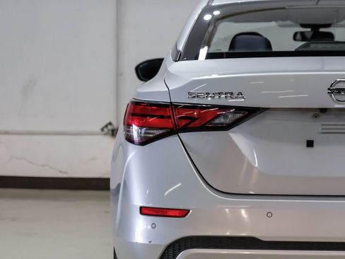 Used 2021 Nissan Sentra SV FWD image 49