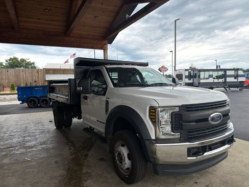 Used 2018 Ford F550 4x4 Regular Cab Super Duty image 11