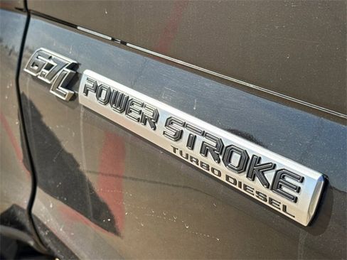 Used 2022 Ford F250 Platinum w/ FX4 Off-Road Package image 6