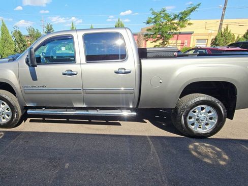 Used 2014 GMC Sierra 2500 Denali image 5