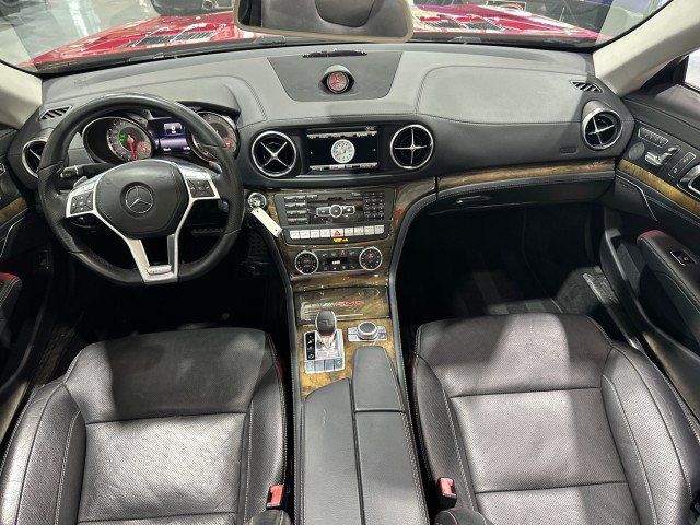 Used 2015 Mercedes-Benz SL 550 w/ Driver Assistance Package image 57