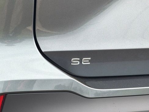 New 2026 Volkswagen Tiguan SE AWD/4WD image 25