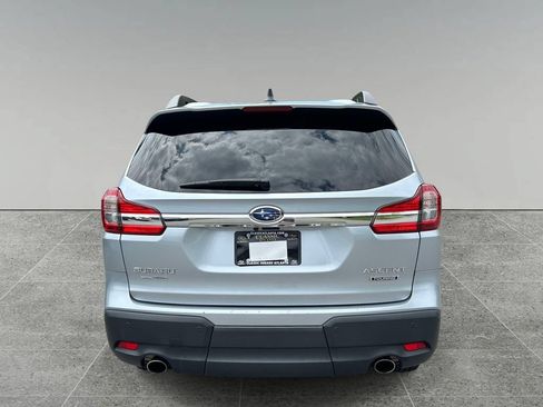 Used 2022 Subaru Ascent Touring AWD/4WD image 4