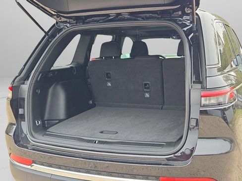 New 2025 Jeep Grand Cherokee Laredo X image 26