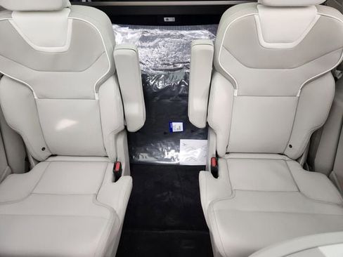 New 2025 Volvo EX90 Ultra w/ Protection Package Premier image 14