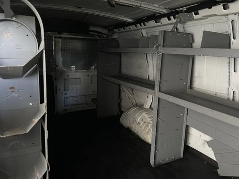 Used 2018 Chevrolet Express 2500 Extended w/ Communications Package image 19