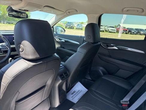 Used 2024 Buick Envision Preferred AWD/4WD image 41