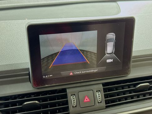 Used 2018 Audi Q5 2.0T Premium w/ Convenience Package image 2