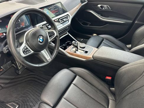 Used 2021 BMW 330i Sedan w/ M Sport Package RWD image 9