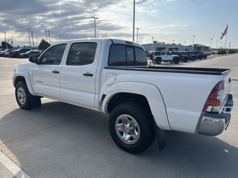 Used 2013 Toyota Tacoma PreRunner w/ SR5 Pkg image 5