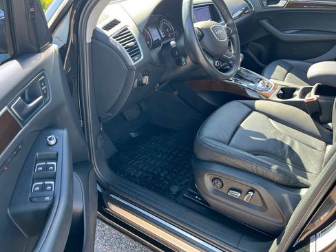 Used 2015 Audi Q5 2.0T Premium Plus w/ Technology Package image 18