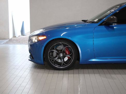 Used 2019 Alfa Romeo Giulia Ti Sport w/ Quick Order Package 22U Sport image 4