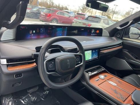 Used 2025 Lincoln Navigator L Black Label image 33