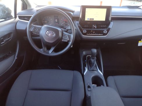 Used 2025 Toyota Corolla LE image 23
