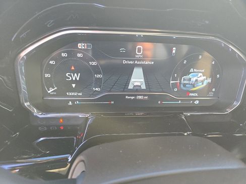 Used 2025 GMC Sierra 2500 SLT w/ SLT Premium Package image 23