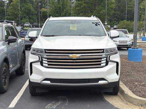 Used 2022 Chevrolet Tahoe High Country AWD/4WD image 2
