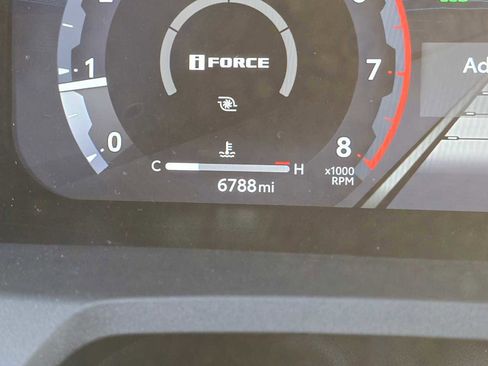 Certified 2025 Toyota 4Runner TRD Off-Road Premium image 29