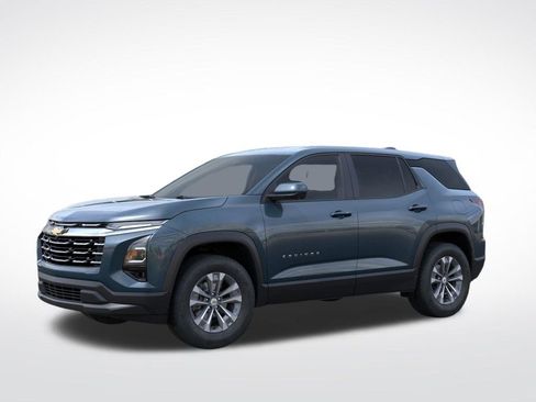 New 2026 Chevrolet Equinox LT w/ Convenience Package II AWD/4WD image 2