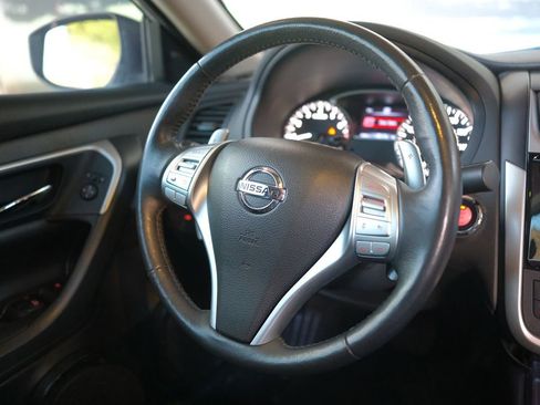 Used 2016 Nissan Altima 3.5 SL w/ 3.5 Technology Package image 46