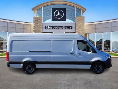 New 2026 Mercedes-Benz Sprinter 2500 image 5