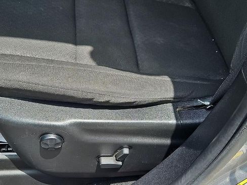 Used 2021 Jeep Grand Cherokee Laredo RWD image 21