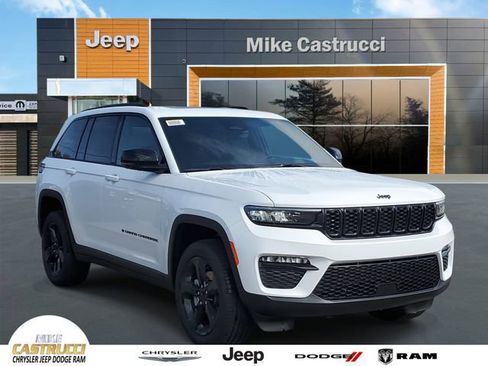 New 2025 Jeep Grand Cherokee Limited w/ Black Appearance Package image 1