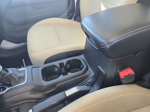 Used 2018 Jeep Wrangler Unlimited Sahara w/ Cold Weather Group image 24