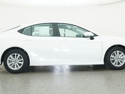 New 2026 Toyota Camry LE FWD image 27