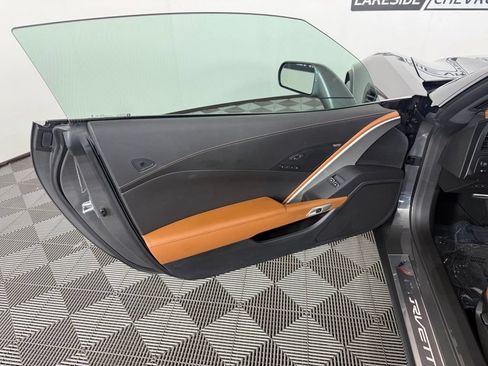 Used 2015 Chevrolet Corvette Z06 w/ 3LZ Preferred Equipment Group RWD image 19