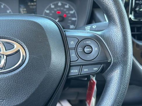 Used 2024 Toyota Corolla LE FWD image 27