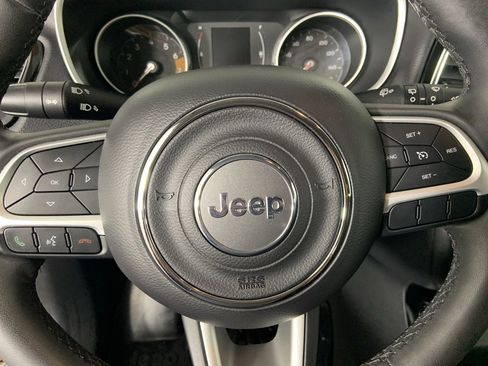 Used 2021 Jeep Compass Latitude image 29